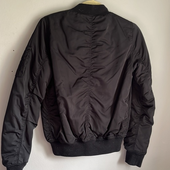 TopShop Women’s black bomber jacket with patches - Picture 6 of 6